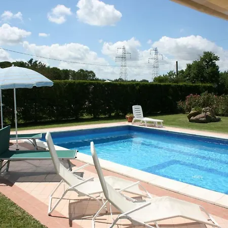 I Bertoni Sleeps 8 Pool Wifi 빌라