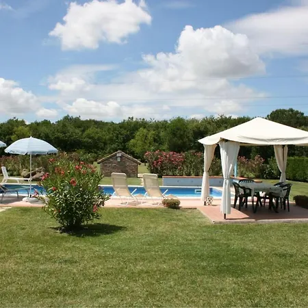 I Bertoni Sleeps 8 Pool Wifi * I Pieracci